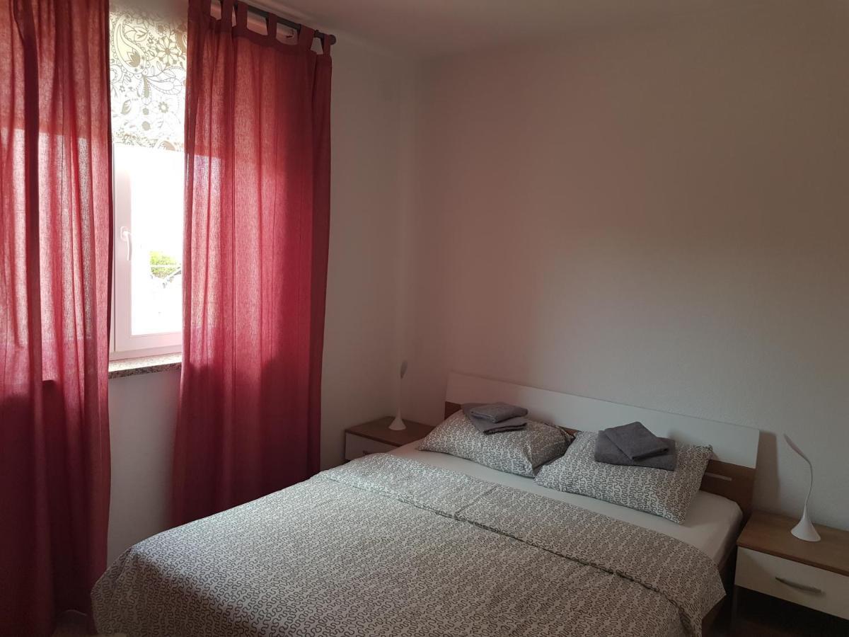 Apartment Vrdoljak *