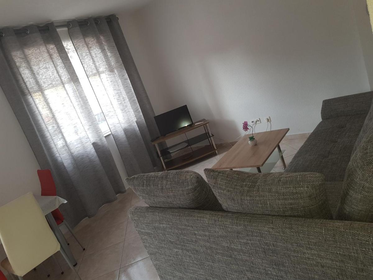 Apartment Vrdoljak *