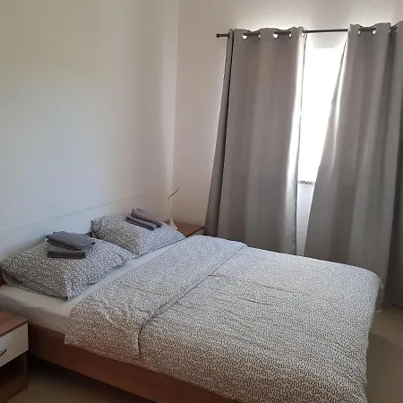 Apartmani Vrdoljak Malinska Exterior photo