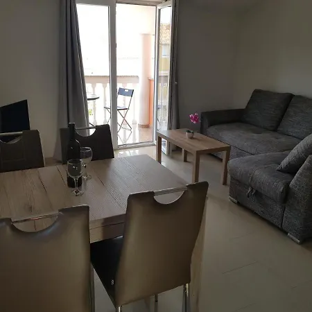 Apartmani Vrdoljak Malinska Exterior photo
