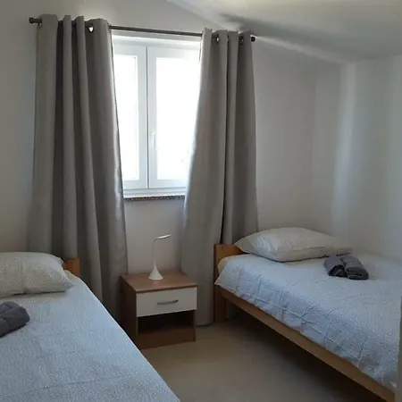 Apartmani Vrdoljak Malinska Exterior photo
